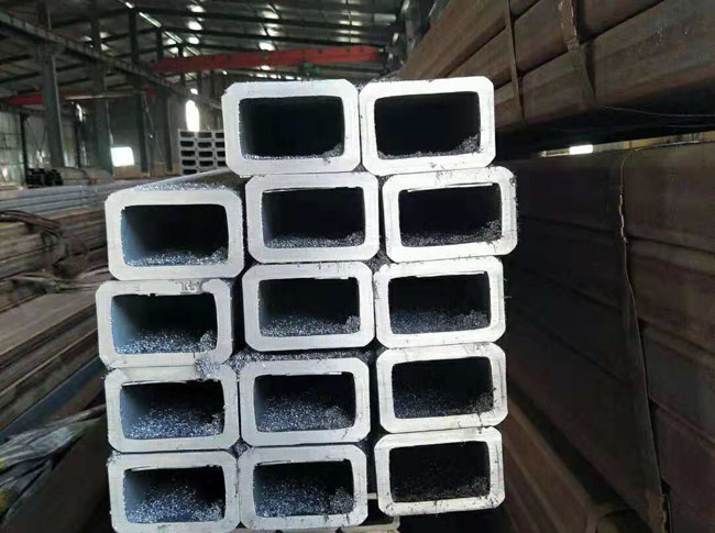 ���ع�